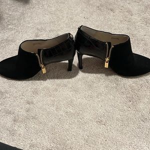 Size 8 suede and leather short booties
